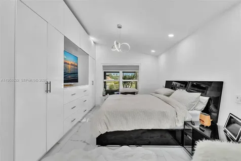 3388 SW 49th Street Hollywood FL 33312