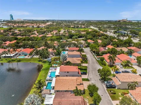 3388 SW 49th Street Hollywood FL 33312