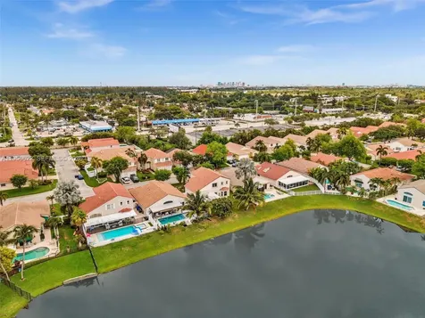 3388 SW 49th Street Hollywood FL 33312