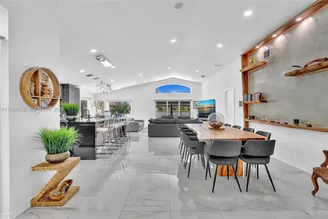 3388 SW 49th Street Hollywood FL 33312