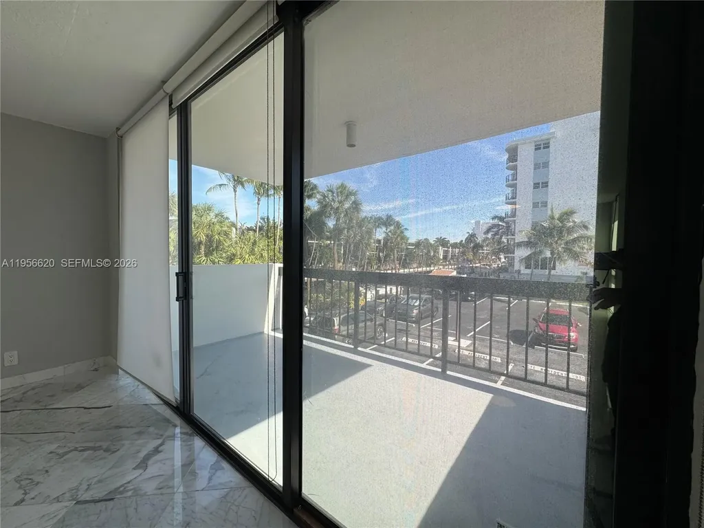 4800 Bayview Drive Fort Lauderdale FL 33308