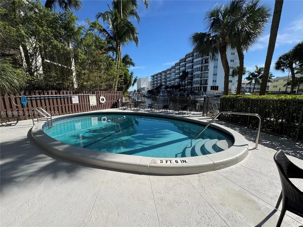 4800 Bayview Drive Fort Lauderdale FL 33308