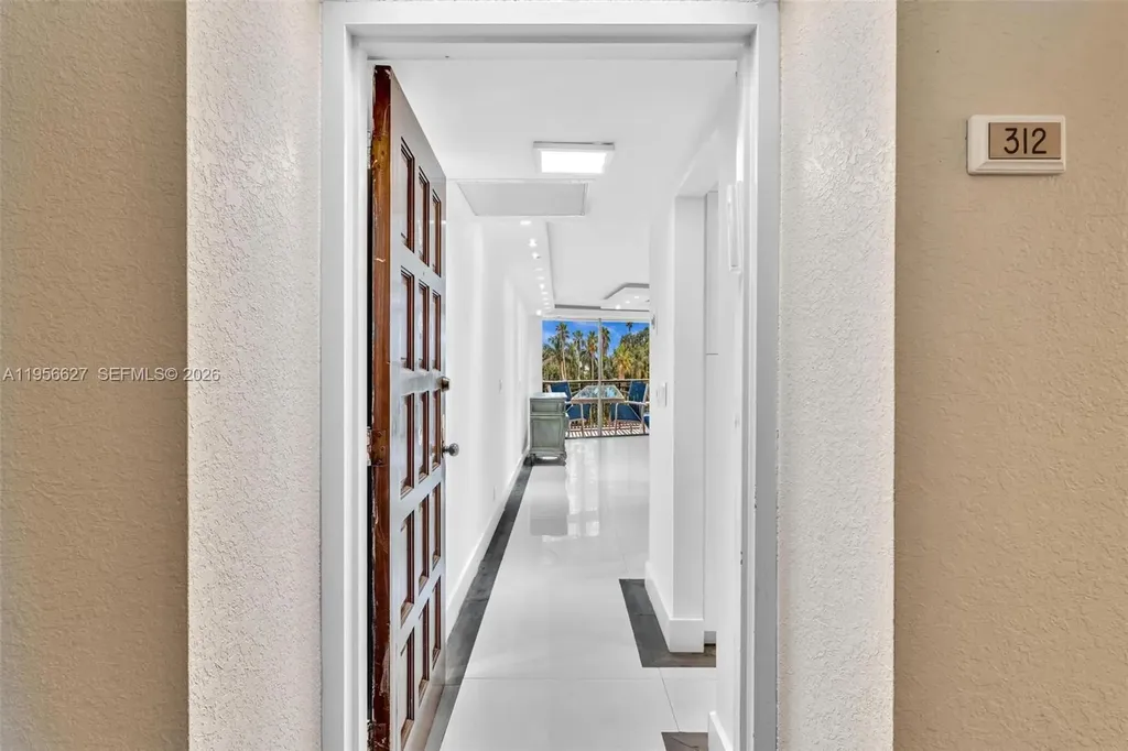 3800 N Hills Drive Hollywood FL 33021