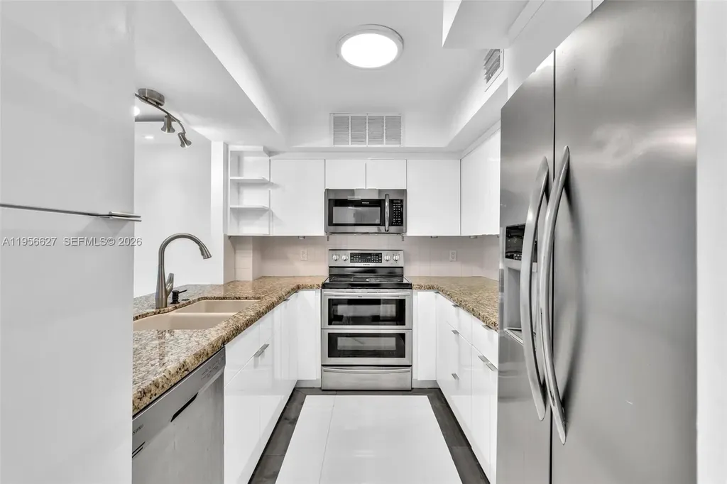 3800 N Hills Drive Hollywood FL 33021