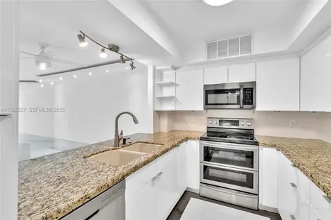 3800 N Hills Drive Hollywood FL 33021