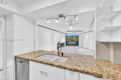 3800 N Hills Drive Hollywood FL 33021