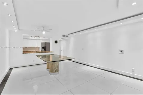 3800 N Hills Drive Hollywood FL 33021