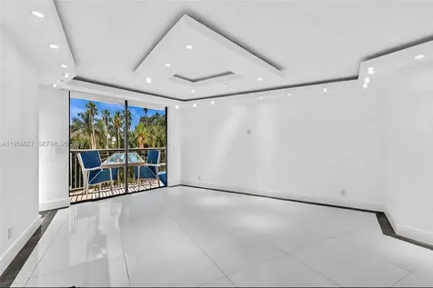 3800 N Hills Drive Hollywood FL 33021