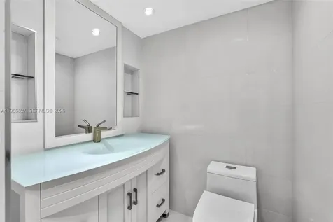 3800 N Hills Drive Hollywood FL 33021