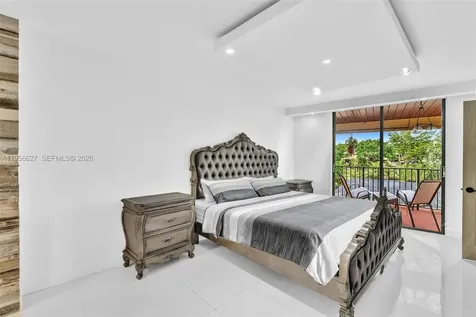 3800 N Hills Drive Hollywood FL 33021