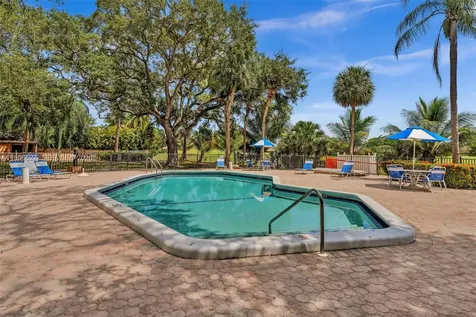 3800 N Hills Drive Hollywood FL 33021