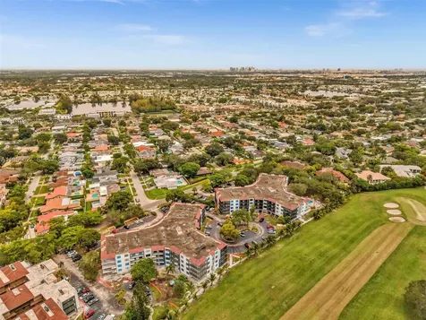3800 N Hills Drive Hollywood FL 33021