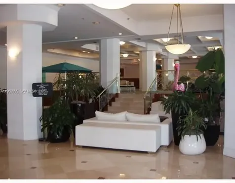 100 Lincoln Road Miami Beach FL 33139
