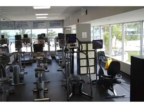 100 Lincoln Road Miami Beach FL 33139