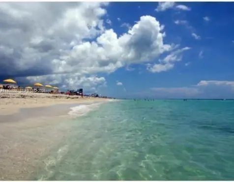 100 Lincoln Road Miami Beach FL 33139