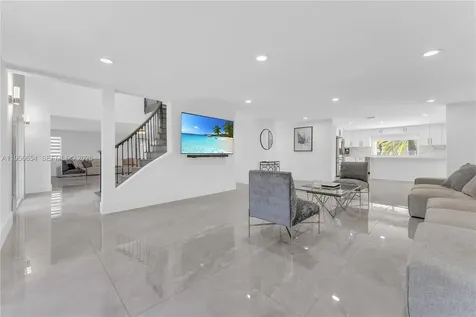 11824 SW 43rd Court Davie FL 33330