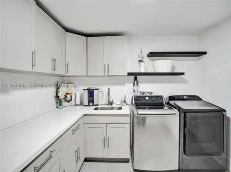 11824 SW 43rd Court Davie FL 33330
