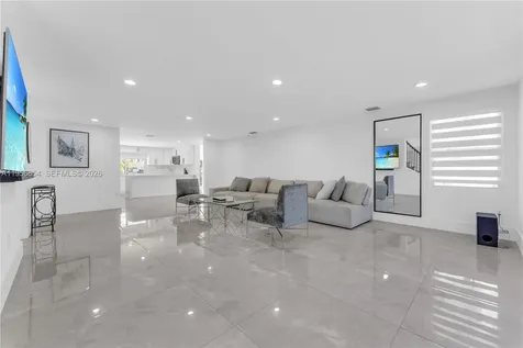 11824 SW 43rd Court Davie FL 33330