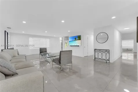 11824 SW 43rd Court Davie FL 33330