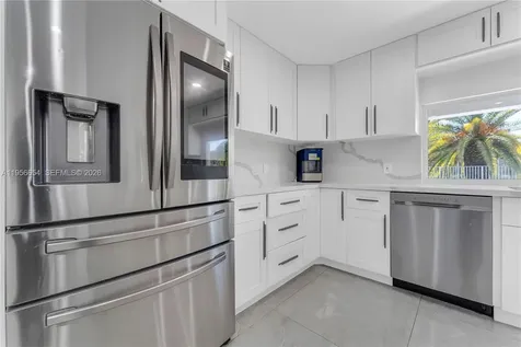 11824 SW 43rd Court Davie FL 33330