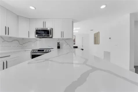 11824 SW 43rd Court Davie FL 33330