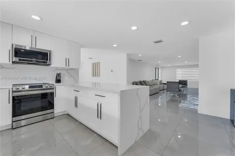 11824 SW 43rd Court Davie FL 33330