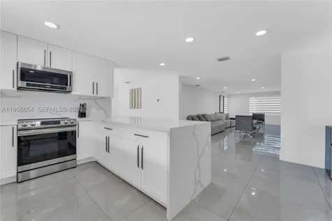 11824 SW 43rd Court Davie FL 33330