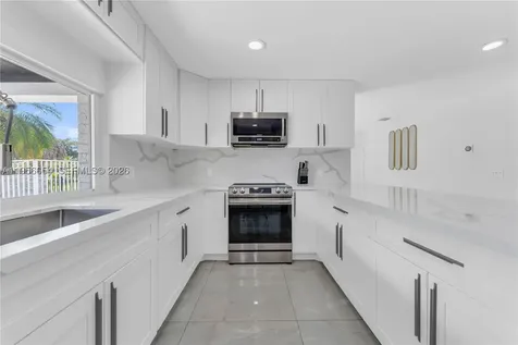 11824 SW 43rd Court Davie FL 33330