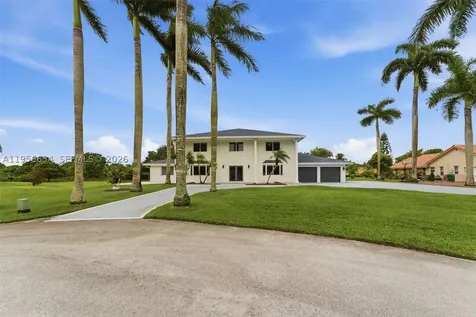 11824 SW 43rd Court Davie FL 33330