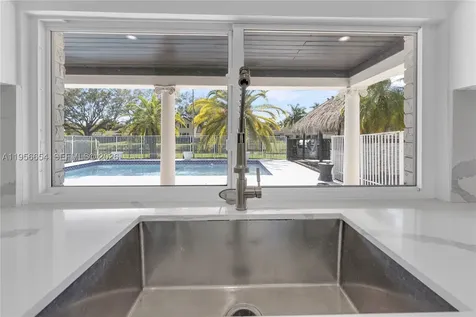 11824 SW 43rd Court Davie FL 33330
