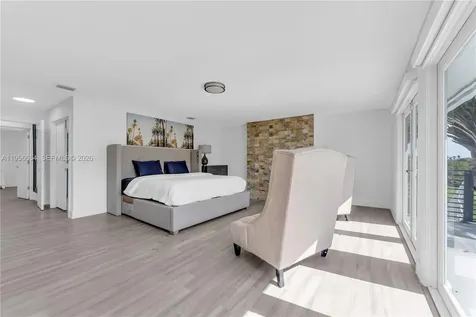 11824 SW 43rd Court Davie FL 33330