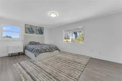 11824 SW 43rd Court Davie FL 33330