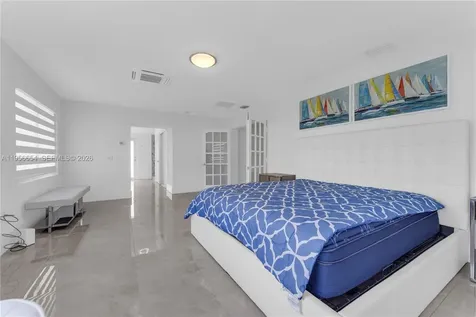 11824 SW 43rd Court Davie FL 33330