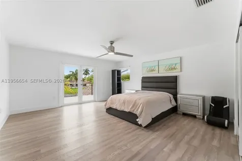 11824 SW 43rd Court Davie FL 33330