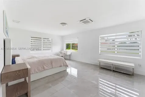 11824 SW 43rd Court Davie FL 33330
