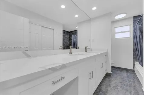 11824 SW 43rd Court Davie FL 33330
