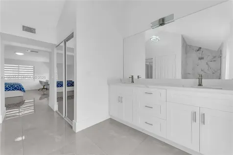 11824 SW 43rd Court Davie FL 33330
