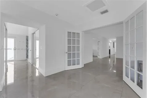 11824 SW 43rd Court Davie FL 33330