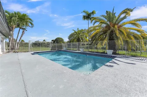 11824 SW 43rd Court Davie FL 33330