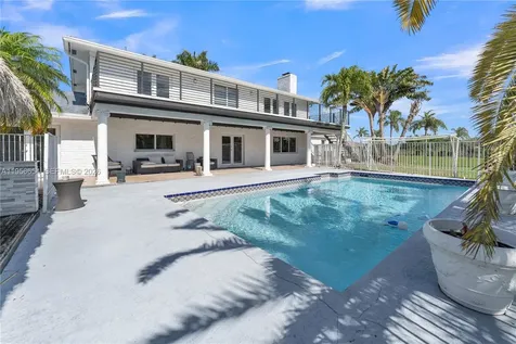 11824 SW 43rd Court Davie FL 33330