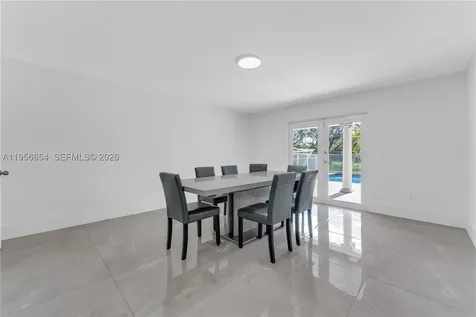 11824 SW 43rd Court Davie FL 33330