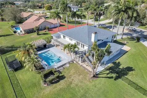 11824 SW 43rd Court Davie FL 33330