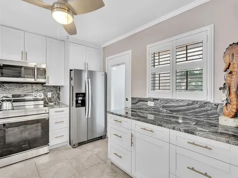 201 SE 11th Terrace Dania FL 33004