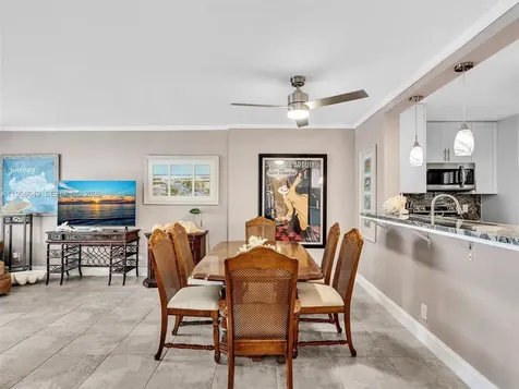 201 SE 11th Terrace Dania FL 33004