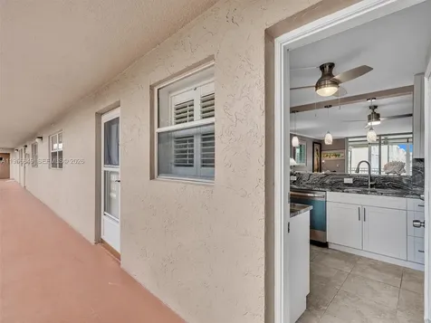 201 SE 11th Terrace Dania FL 33004