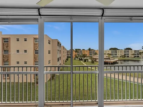 201 SE 11th Terrace Dania FL 33004
