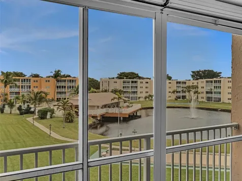 201 SE 11th Terrace Dania FL 33004