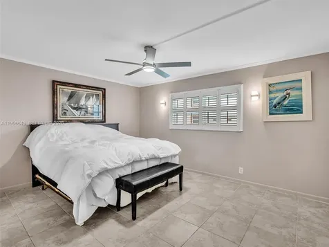 201 SE 11th Terrace Dania FL 33004