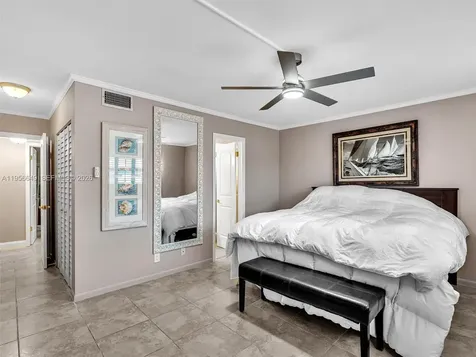 201 SE 11th Terrace Dania FL 33004