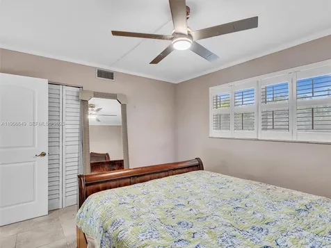 201 SE 11th Terrace Dania FL 33004